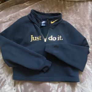 NIKE CROPPED/ SHORT FITTED ZIP UP